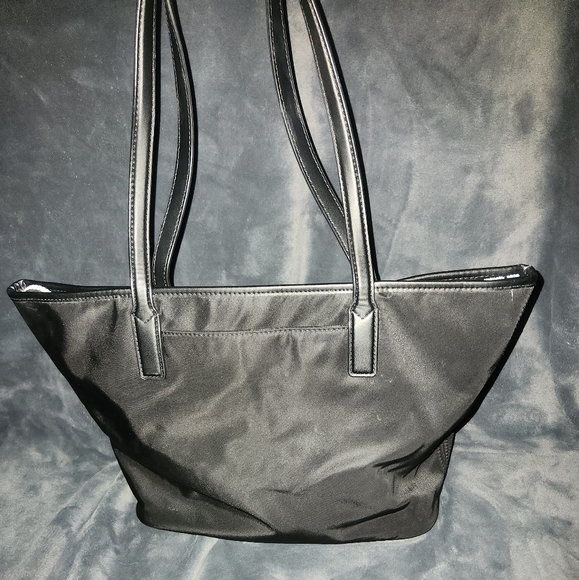 Michael Kors black and white tote - Picture 4 of 7